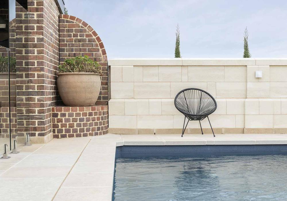 Country River Home, Victoria, built using Mount Gambier Limestone blocks