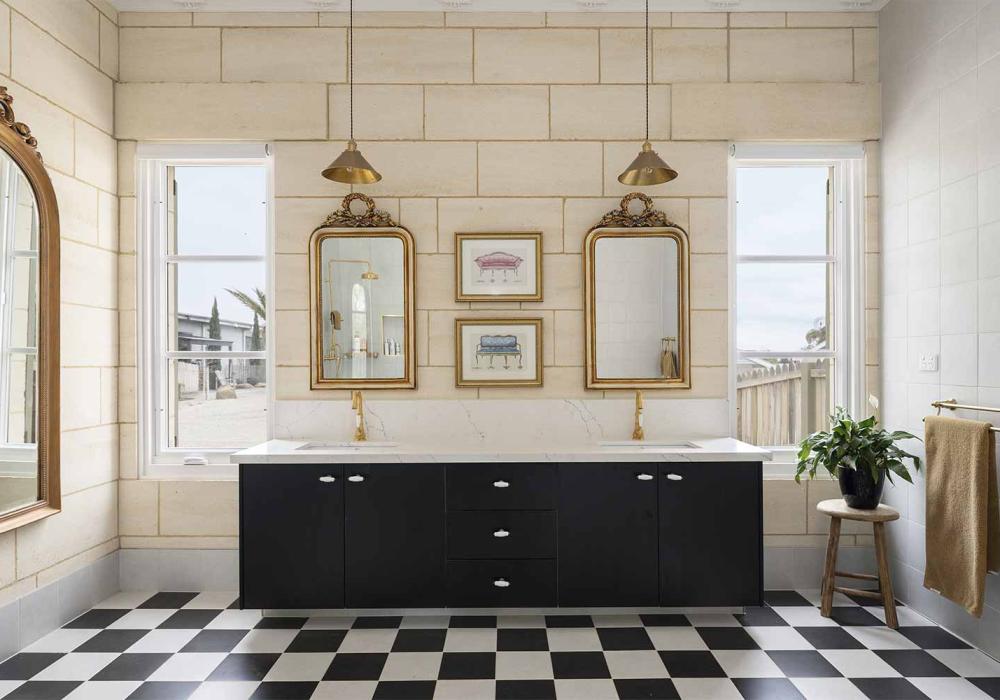 Country River Home, Victoria, built using Mount Gambier Limestone blocks