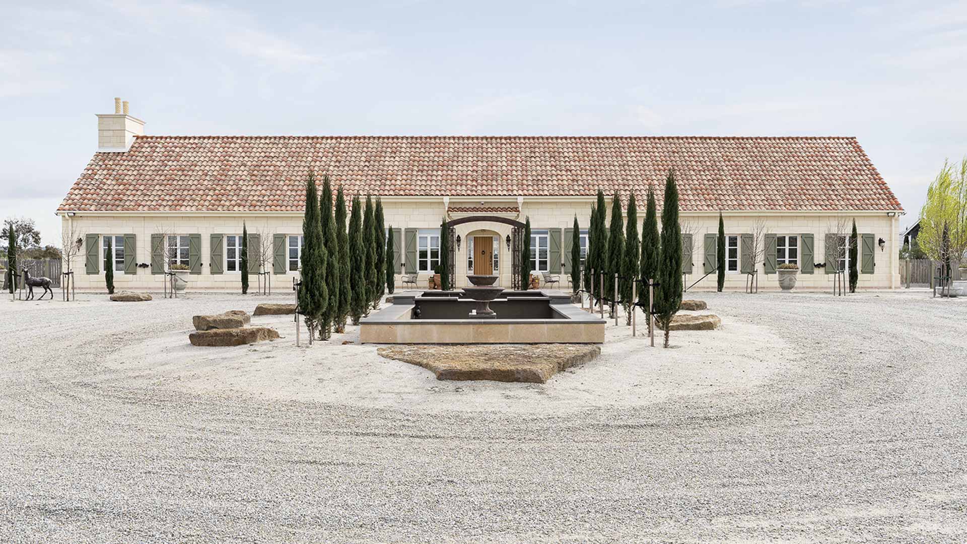 Country River Home, Victoria, built using Mount Gambier Limestone blocks