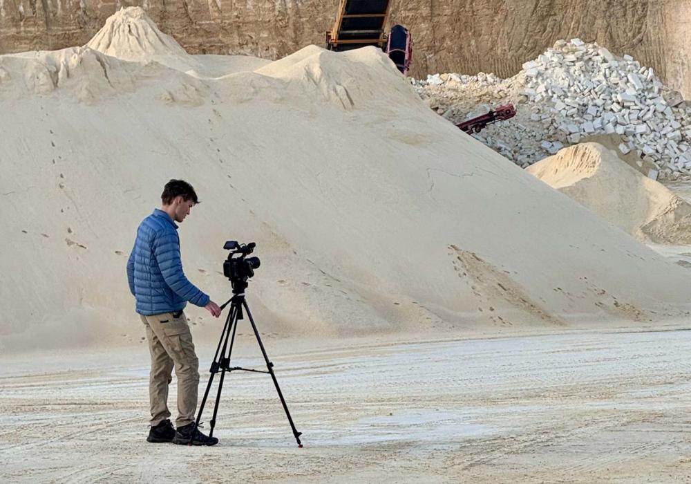 Photographer in the Bruhn Limestone quarry